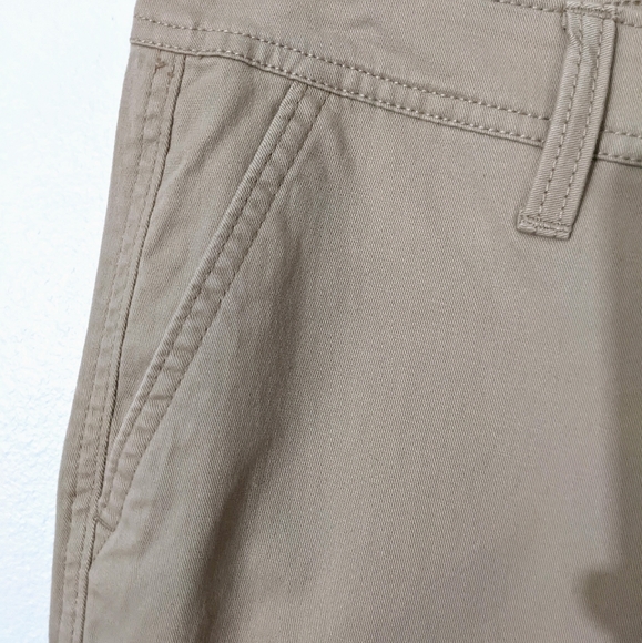 OLD NAVY Flare Khaki Pants, Size 8 Petite in Tan. - Picture 3 of 9
